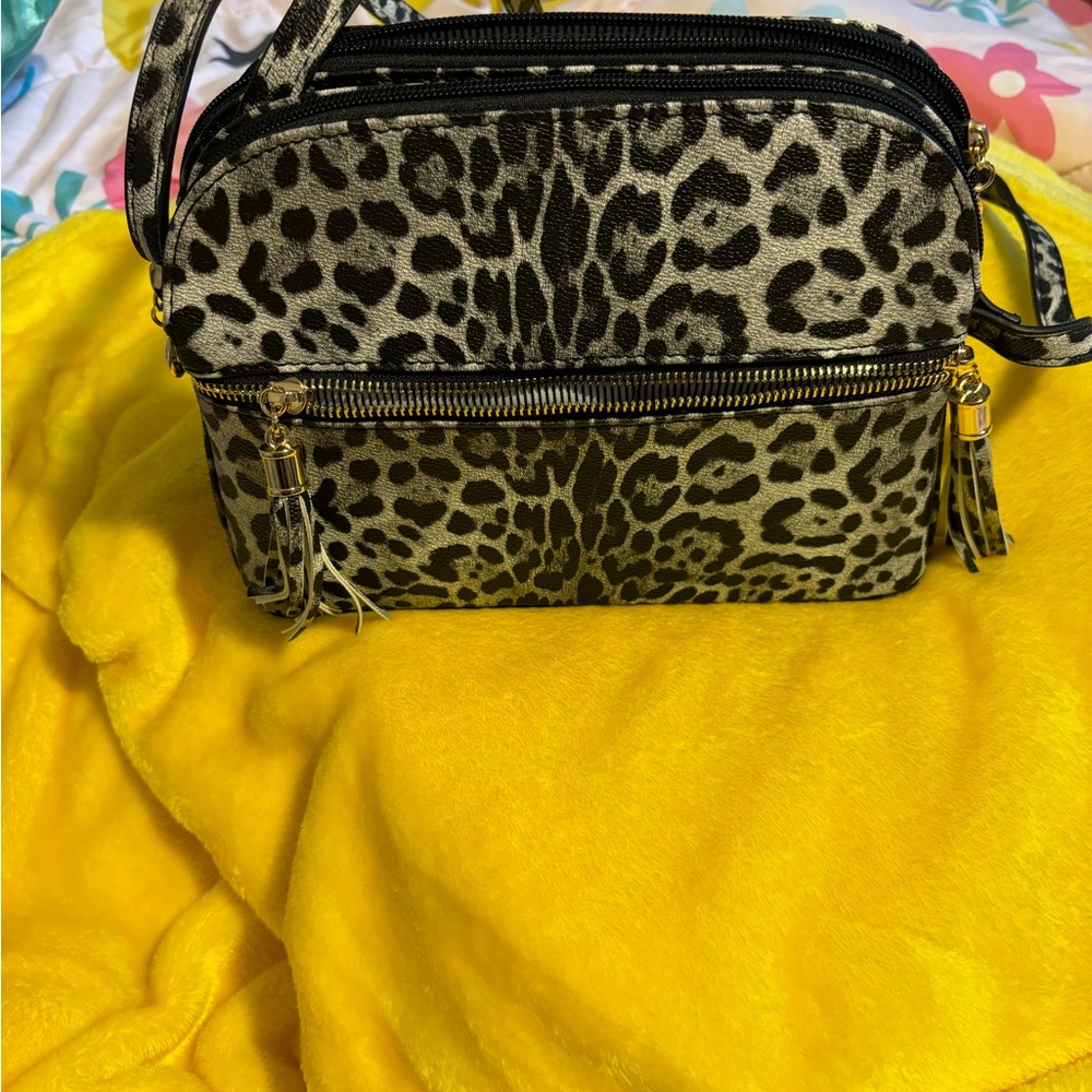 Leopard Print Women's Bag - Picture 4 of 4